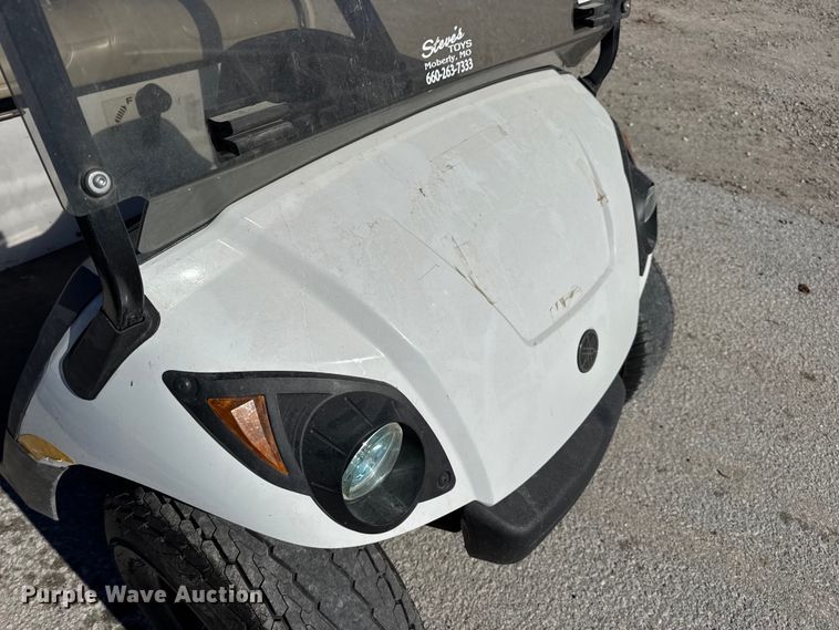 image for item EN0668 2013 Yamaha YDRAX3 golf cart