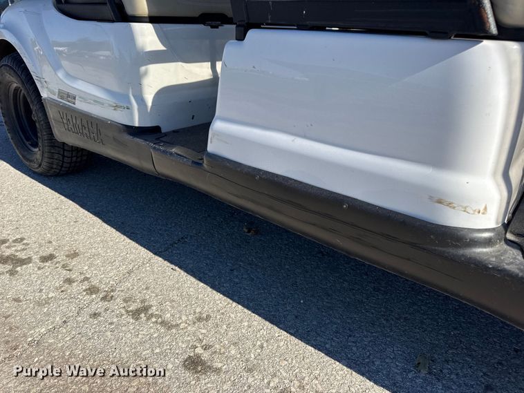 image for item EN0668 2013 Yamaha YDRAX3 golf cart