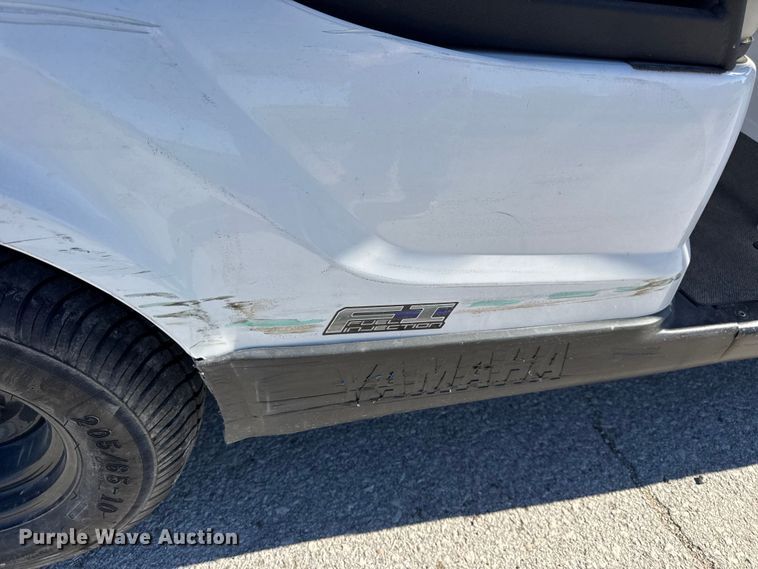 image for item EN0668 2013 Yamaha YDRAX3 golf cart