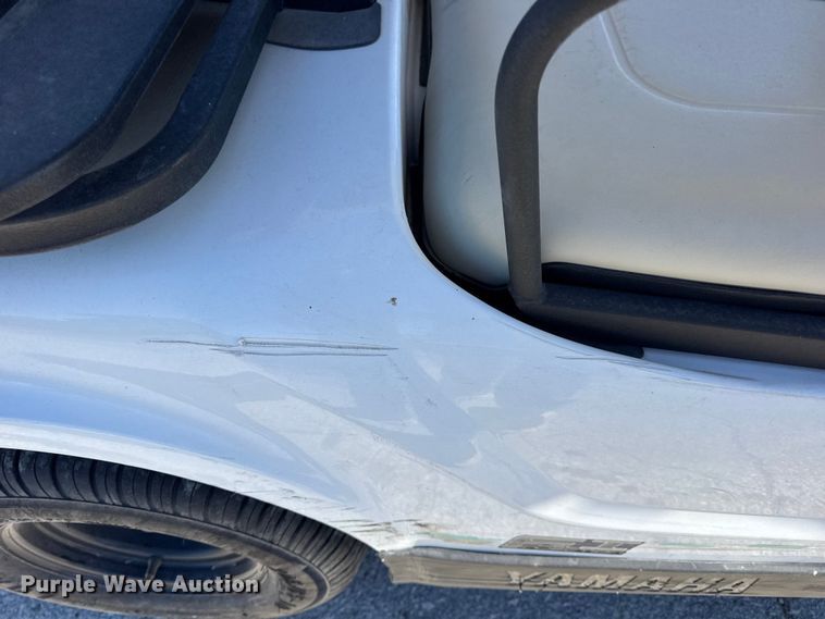 image for item EN0668 2013 Yamaha YDRAX3 golf cart