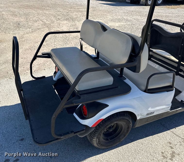 image for item EN0668 2013 Yamaha YDRAX3 golf cart