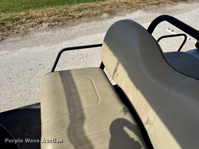 image for item EN0668 2013 Yamaha YDRAX3 golf cart