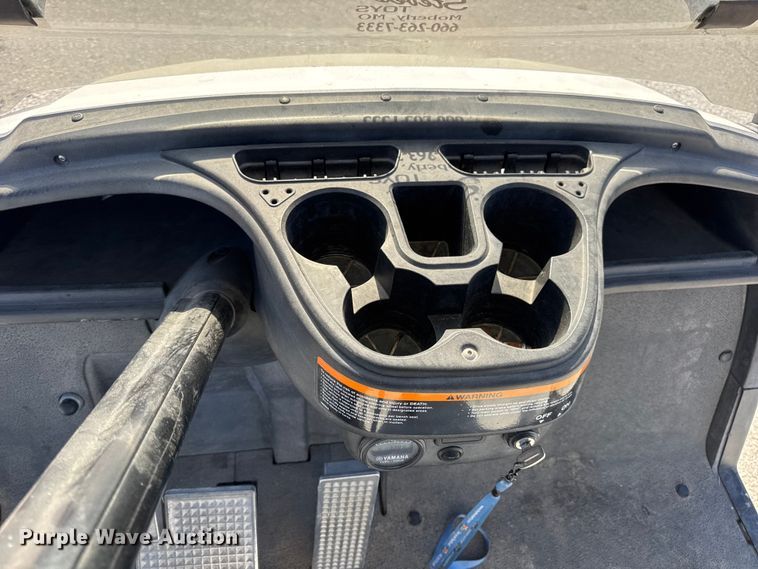 image for item EN0668 2013 Yamaha YDRAX3 golf cart