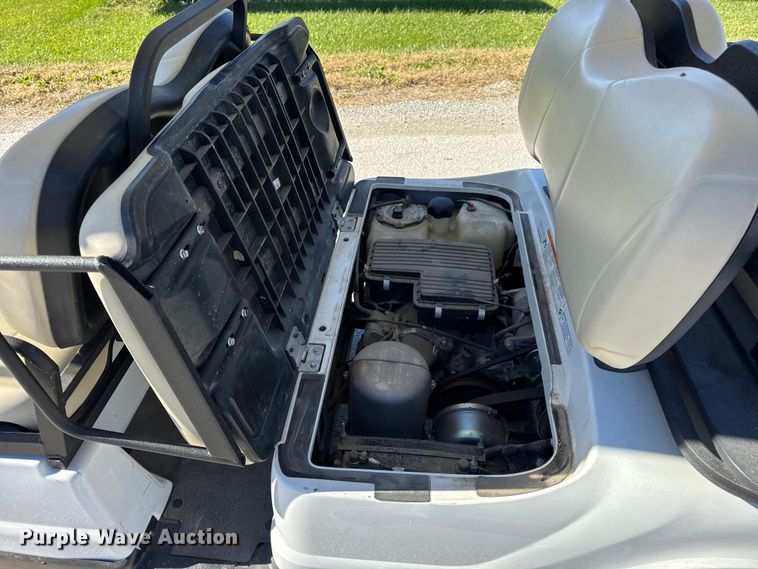 image for item EN0668 2013 Yamaha YDRAX3 golf cart