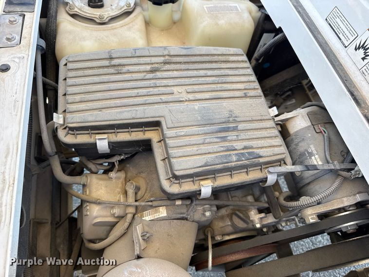 image for item EN0668 2013 Yamaha YDRAX3 golf cart