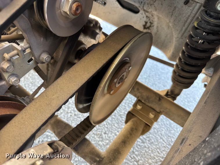 image for item EN0668 2013 Yamaha YDRAX3 golf cart