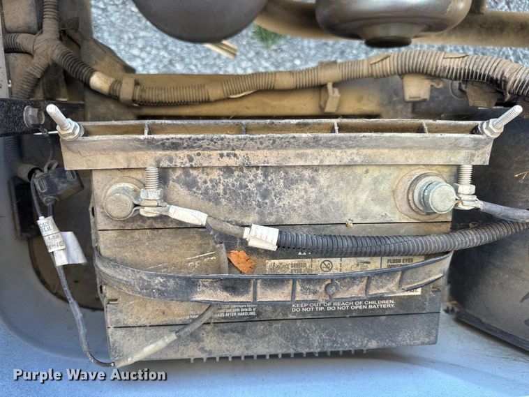 image for item EN0668 2013 Yamaha YDRAX3 golf cart