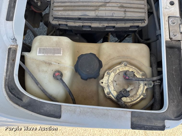 image for item EN0668 2013 Yamaha YDRAX3 golf cart