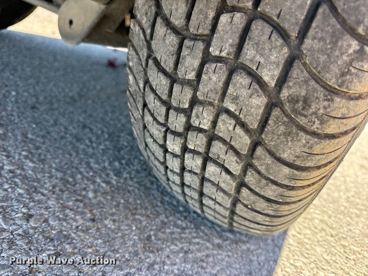 image for item EN0668 2013 Yamaha YDRAX3 golf cart