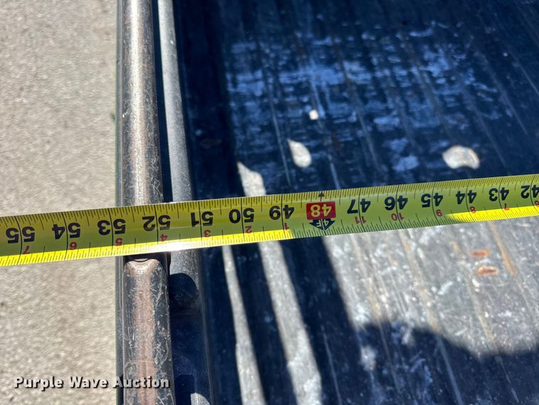 image for item EN0669 2015 John Deere Gator 825i utility vehicle