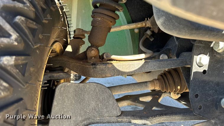 image for item EN0669 2015 John Deere Gator 825i utility vehicle