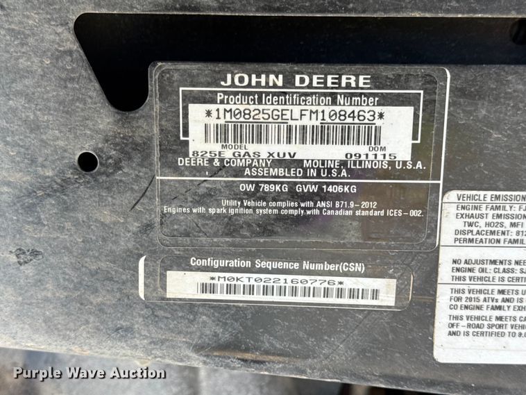 image for item EN0669 2015 John Deere Gator 825i utility vehicle