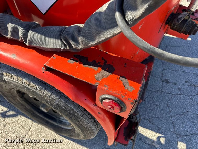 image for item EN0670 2016 Crafco SS125DC70 melter applicator