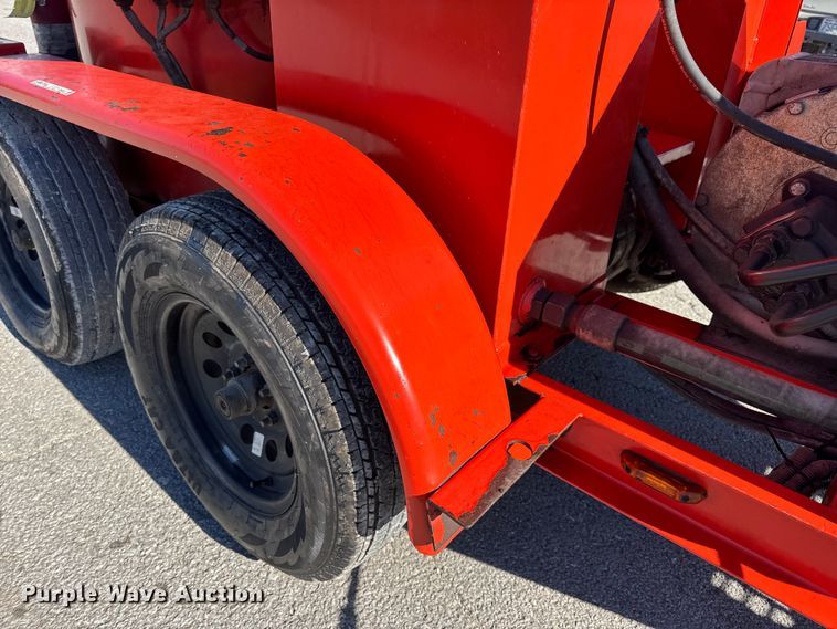 image for item EN0670 2016 Crafco SS125DC70 melter applicator