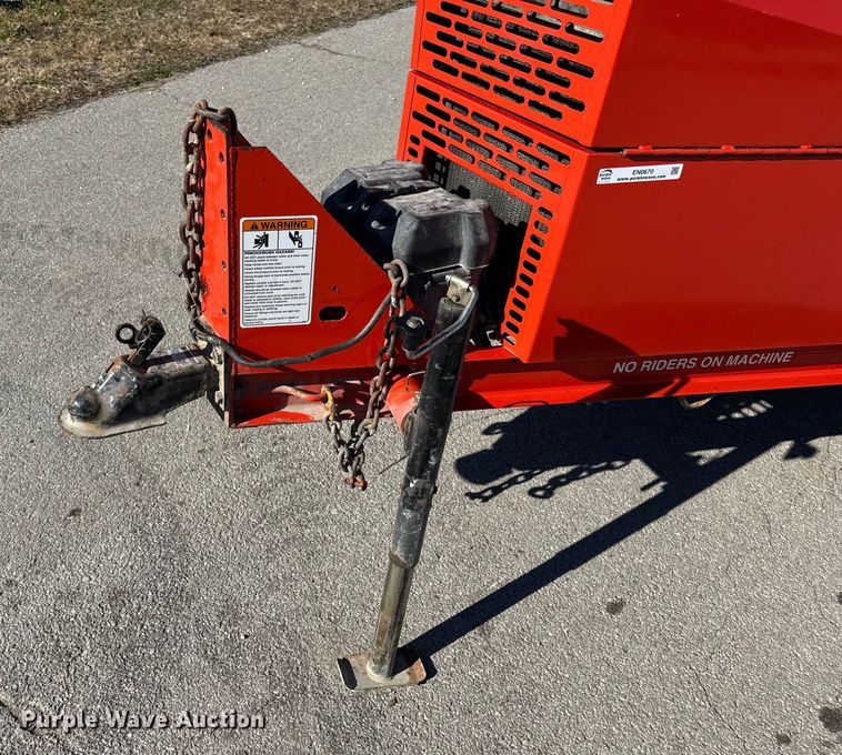 image for item EN0670 2016 Crafco SS125DC70 melter applicator