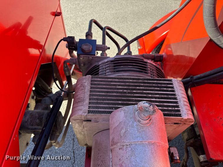 image for item EN0670 2016 Crafco SS125DC70 melter applicator