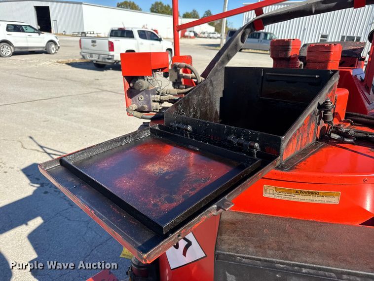 image for item EN0670 2016 Crafco SS125DC70 melter applicator