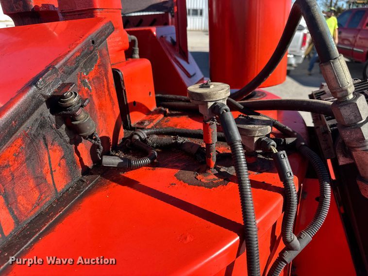 image for item EN0670 2016 Crafco SS125DC70 melter applicator