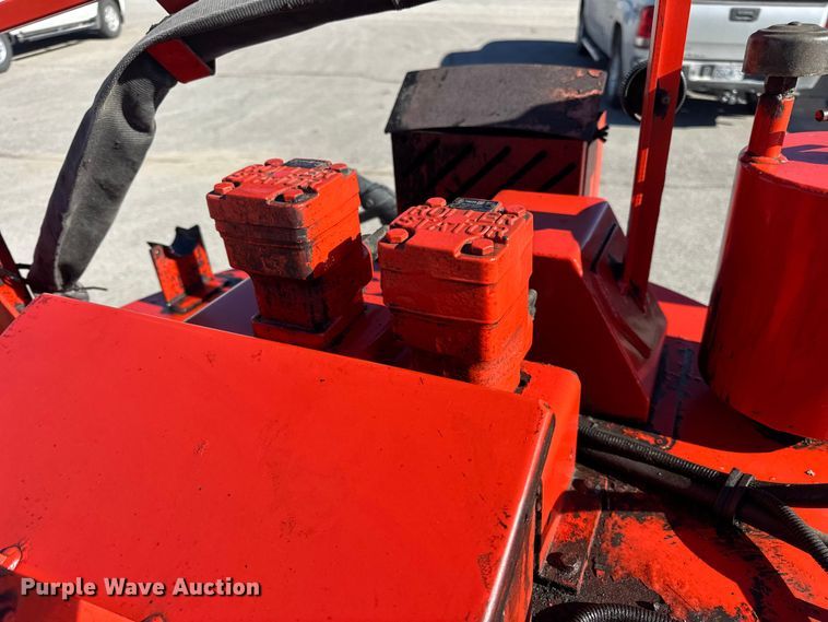 image for item EN0670 2016 Crafco SS125DC70 melter applicator