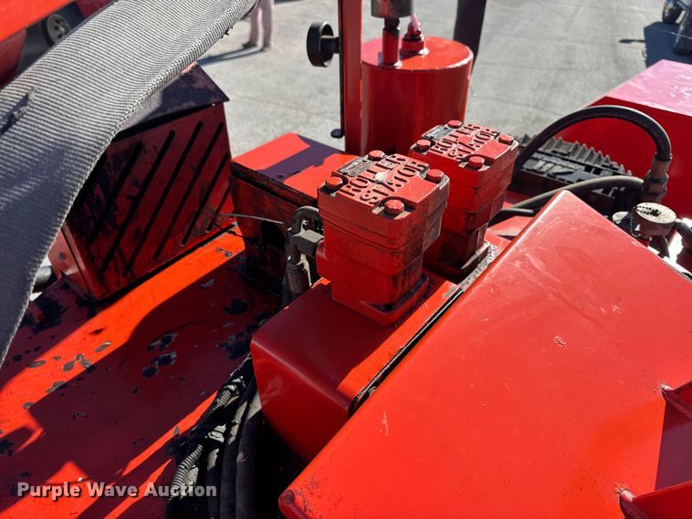 image for item EN0670 2016 Crafco SS125DC70 melter applicator