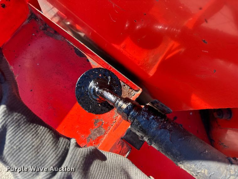 image for item EN0670 2016 Crafco SS125DC70 melter applicator