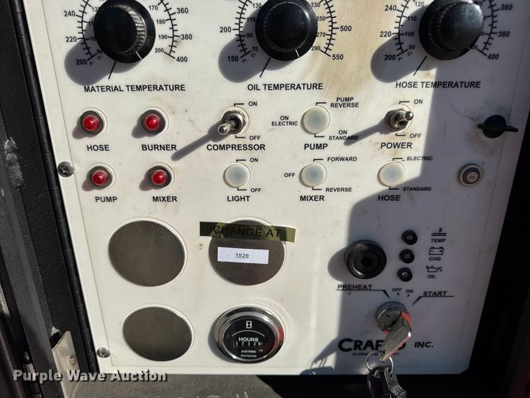 image for item EN0670 2016 Crafco SS125DC70 melter applicator