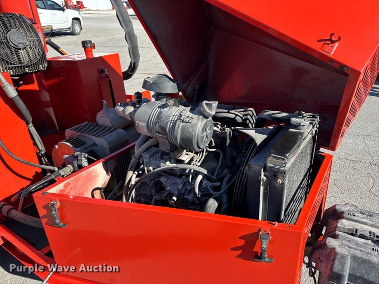 image for item EN0670 2016 Crafco SS125DC70 melter applicator