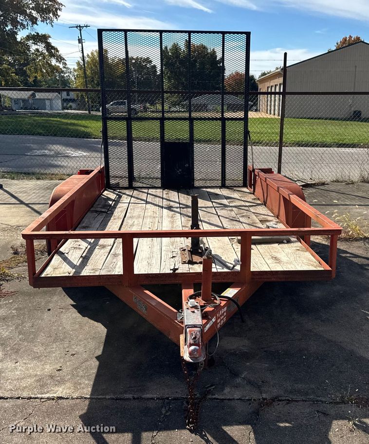 image for item EN0676 2005 Kodiak utility trailer