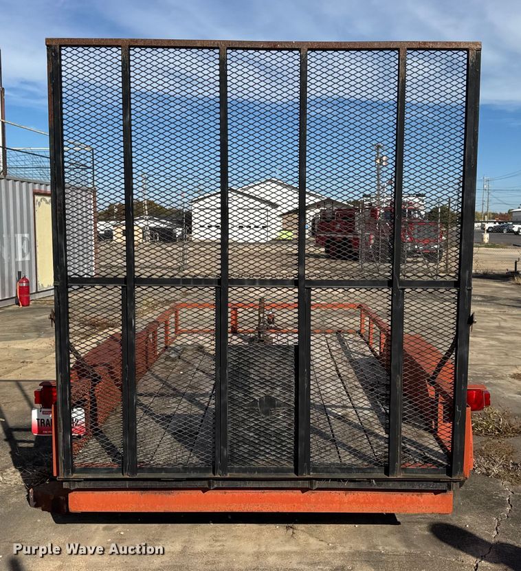 image for item EN0676 2005 Kodiak utility trailer