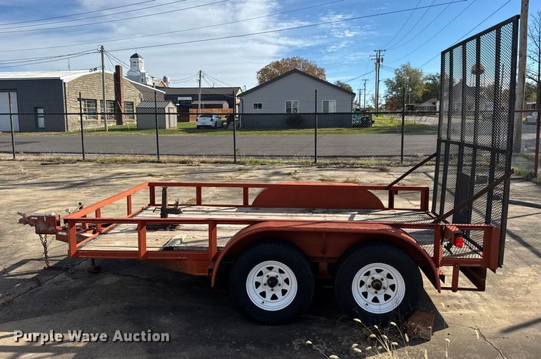 image for item EN0676 2005 Kodiak utility trailer