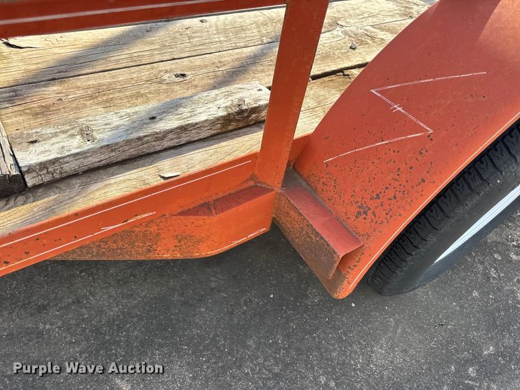 image for item EN0676 2005 Kodiak utility trailer