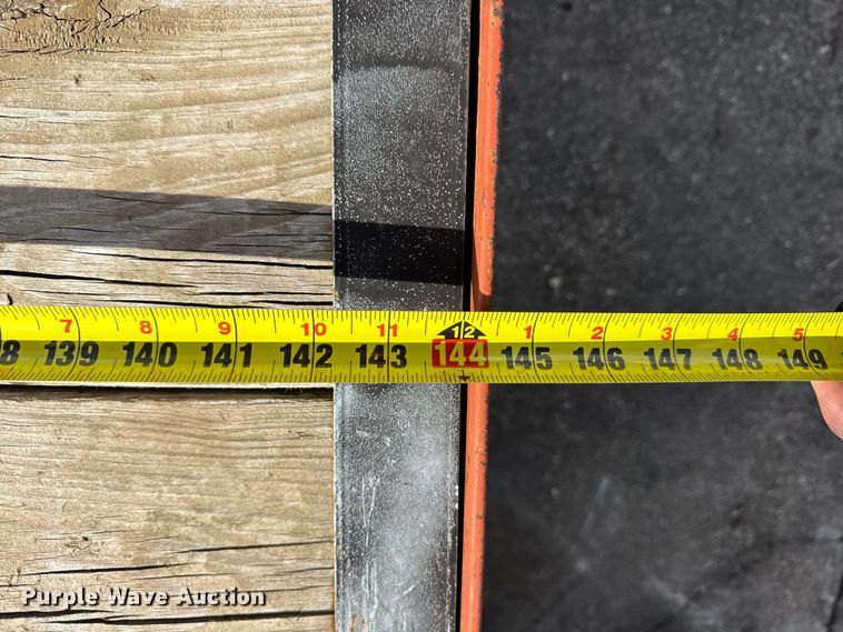 image for item EN0676 2005 Kodiak utility trailer