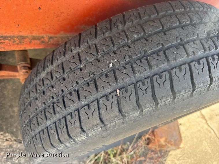 image for item EN0676 2005 Kodiak utility trailer