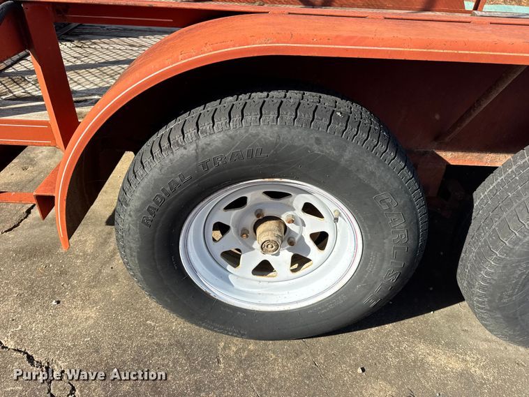 image for item EN0676 2005 Kodiak utility trailer