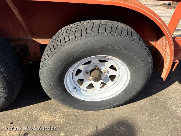 image for item EN0676 2005 Kodiak utility trailer