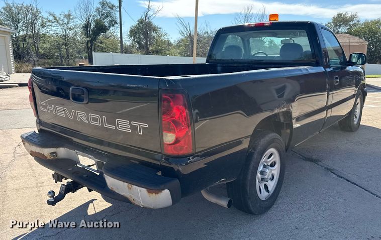 image for item EP0720 2006 Chevrolet Silverado 1500 pickup truck