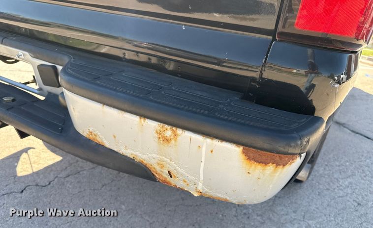 image for item EP0720 2006 Chevrolet Silverado 1500 pickup truck