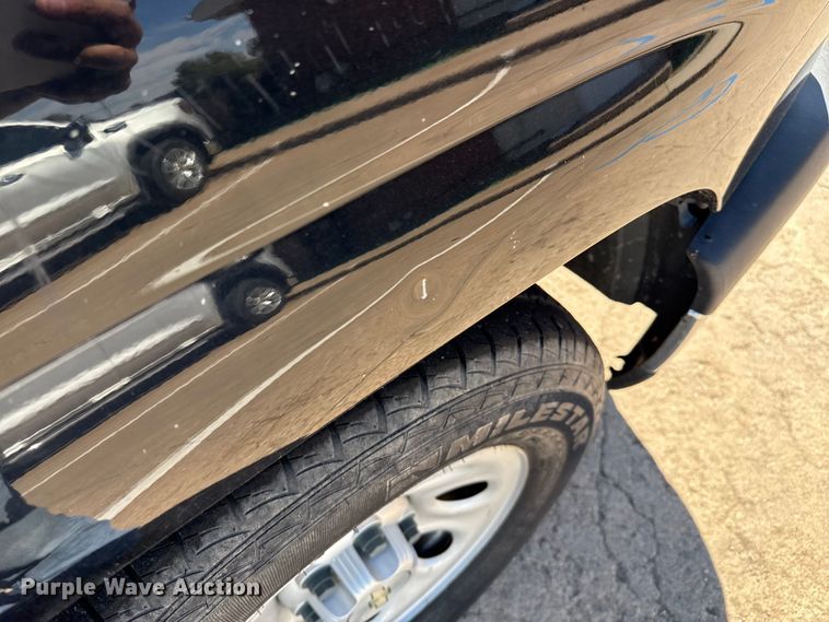 image for item EP0720 2006 Chevrolet Silverado 1500 pickup truck