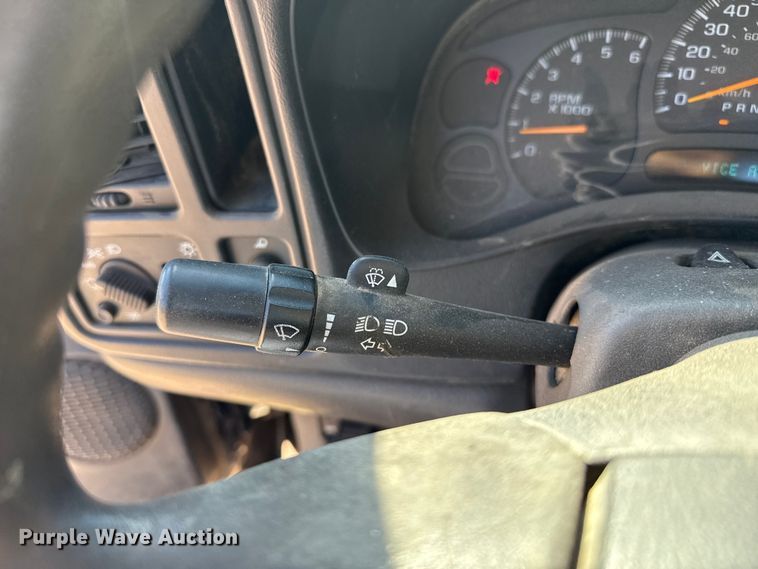 image for item EP0720 2006 Chevrolet Silverado 1500 pickup truck