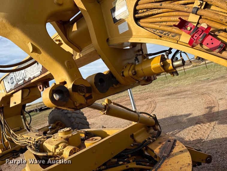 image for item EP0782 2006 Caterpillar 140H motor grader