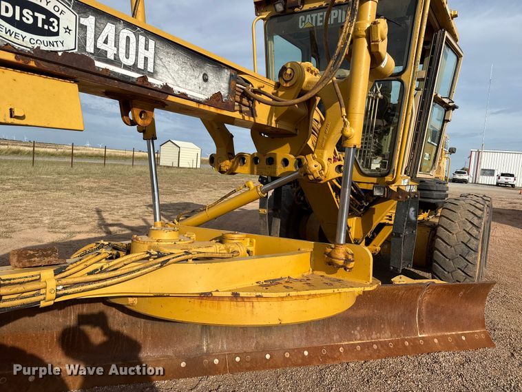 image for item EP0782 2006 Caterpillar 140H motor grader