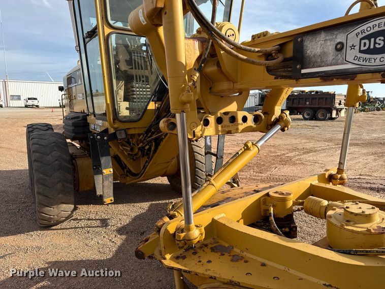 image for item EP0782 2006 Caterpillar 140H motor grader