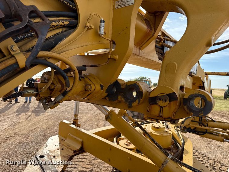 image for item EP0782 2006 Caterpillar 140H motor grader