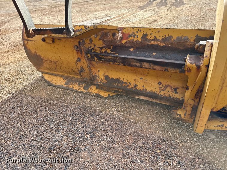 image for item EP0782 2006 Caterpillar 140H motor grader