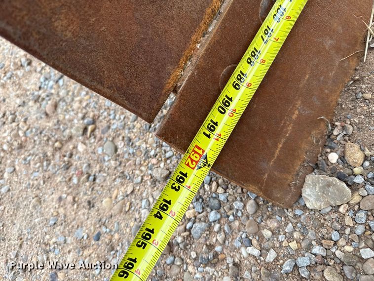 image for item EP0782 2006 Caterpillar 140H motor grader