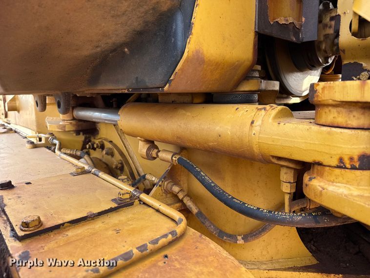 image for item EP0782 2006 Caterpillar 140H motor grader