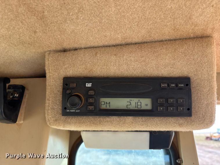 image for item EP0782 2006 Caterpillar 140H motor grader