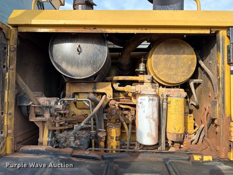 image for item EP0782 2006 Caterpillar 140H motor grader