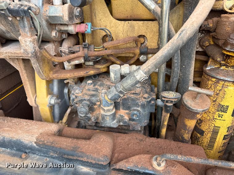 image for item EP0782 2006 Caterpillar 140H motor grader