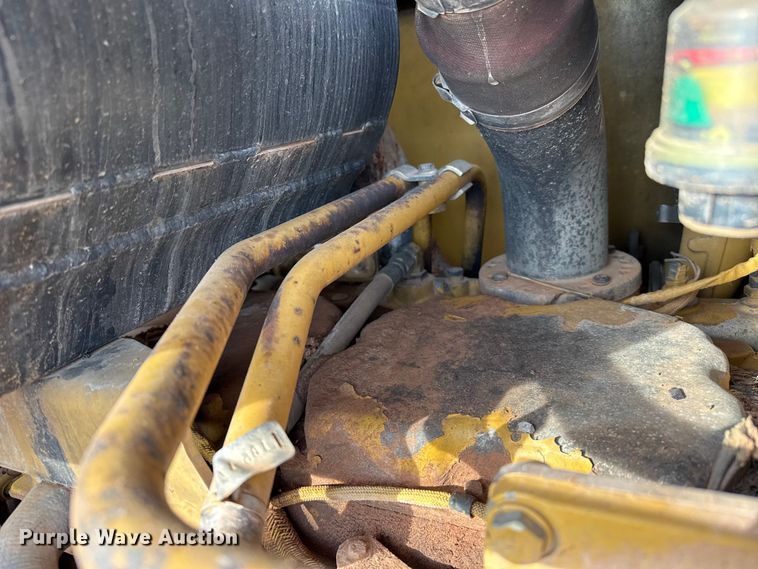 image for item EP0782 2006 Caterpillar 140H motor grader